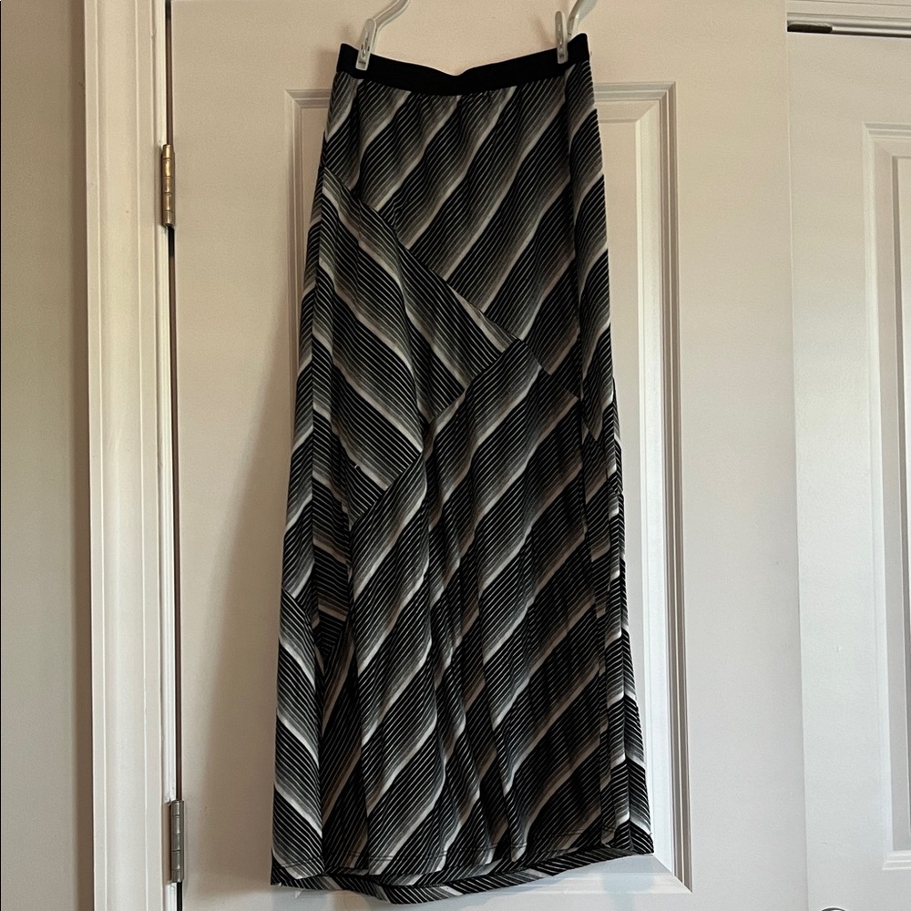 a.n.a Black and White Striped Maxi Skirt